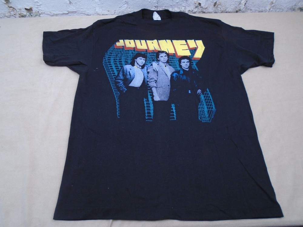 Vintage 1980s Journey Raised on Radio Tour T-Shirt Size XL Single Stitch