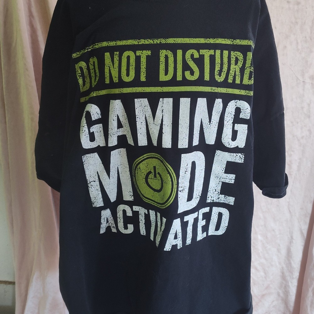 Half It Do Not Disturb Gaming Mode Men’s Black Graphic Crew Neck T-Shirt