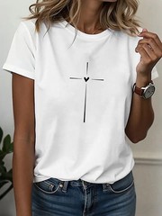 Casual Sports Tee for Unisex,Featuring a Round Neckline And a Easy Cross Heart