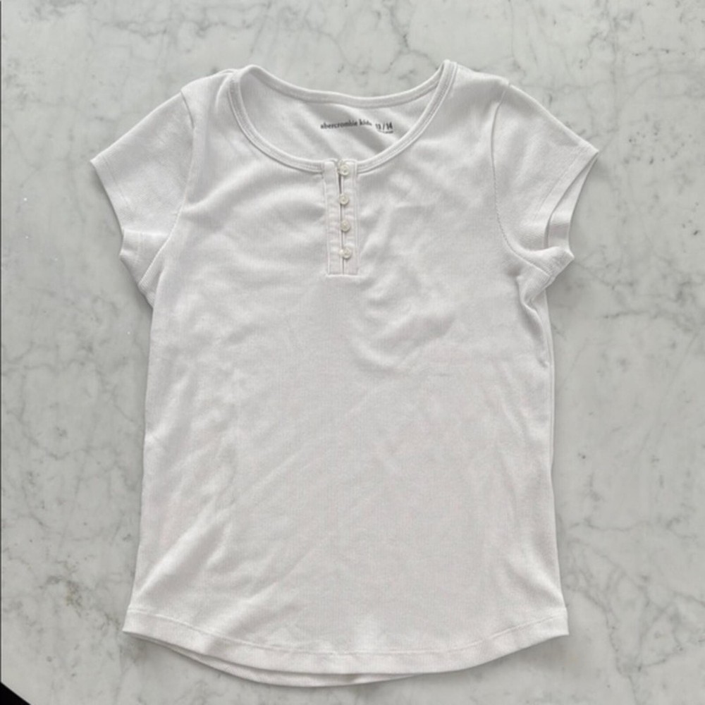 Abercrombie Kids White Short Sleeve Henley T-Shirt Size 13/14