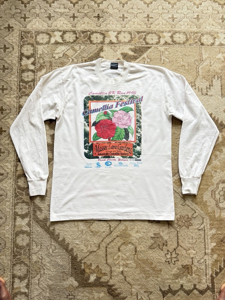 Vintage 90s Cottagecore Floral Botanical Graphic Tee Camellia Festival 5k Large