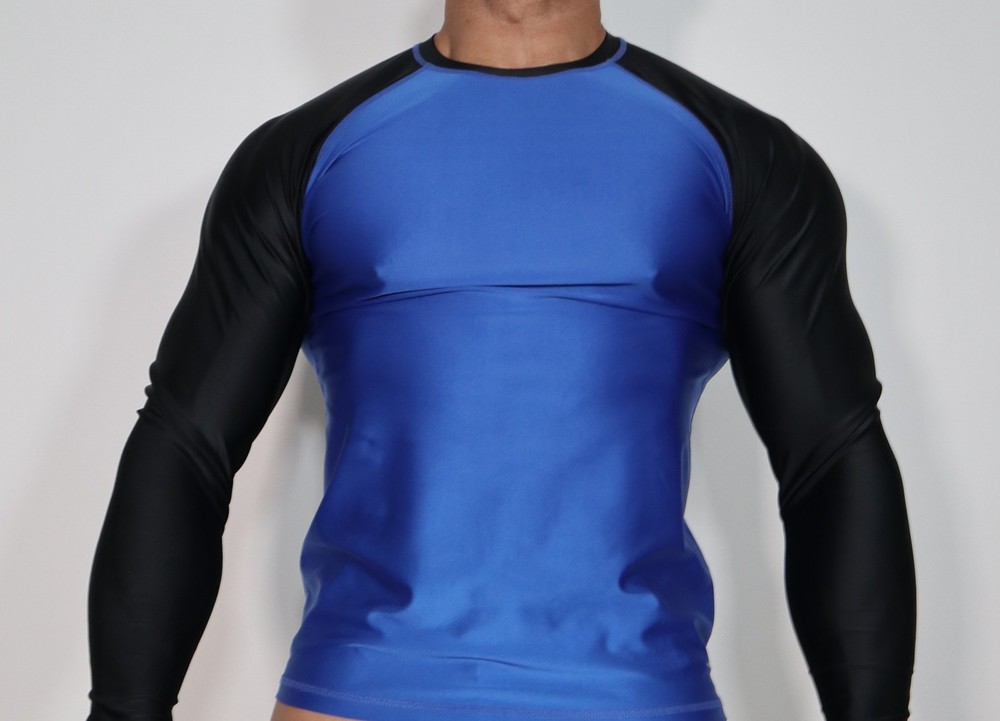MEN’S BLACK/BLUE LONG SLEEVE SHINY COMPRESSION SHIRT SIZE SMALL