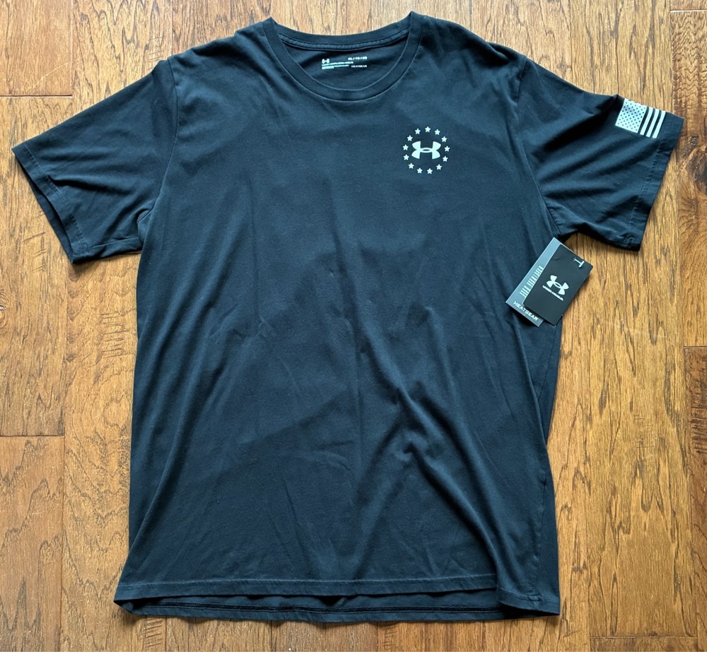 UNDER ARMOUR Freedom Flag T-Shirt Size: ( XL) Black White USA