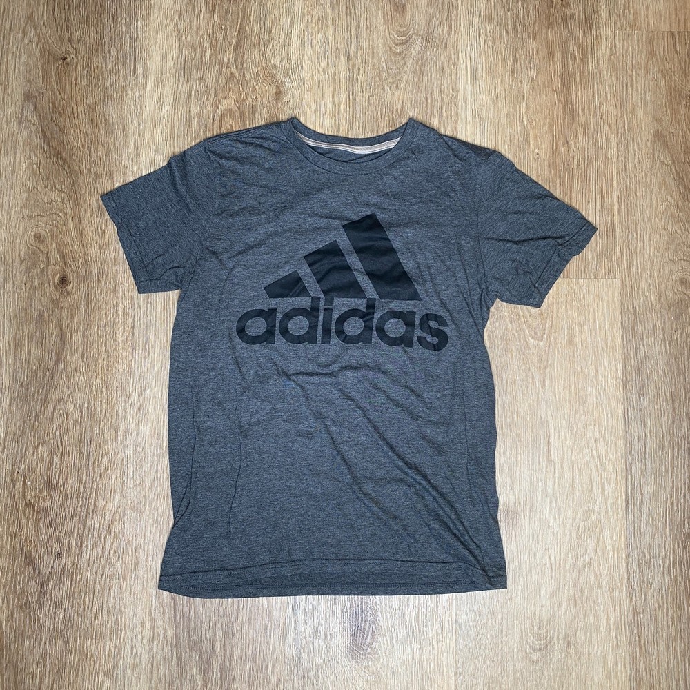 Adidas Go-To Performance Gray Men’s T-Shirt with Black Logo | Climate | Small
