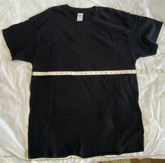 Gildan 100%cotton Heavy Weight tee shirts BLACK NEW WITHOUT TAGS.