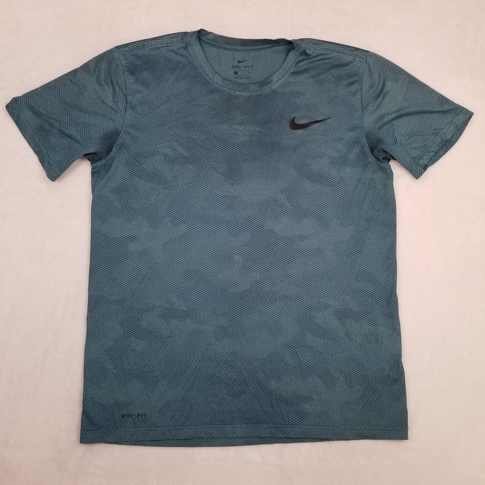 Nike Men’s Short Sleeve Dri-FIT Tee Size Medium Teal Blue Camo Print Athletic