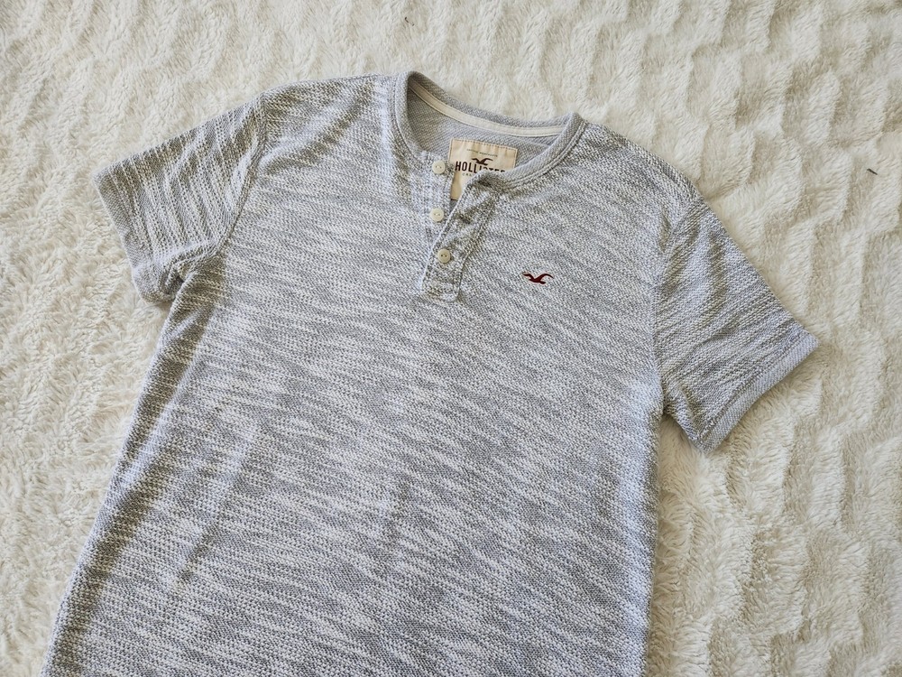 HOLLISTER Mens Textured Boucle Short Sleeve Henley Marled Gray S