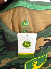 John Deere Camouflage Logo T-Shirt Size Large