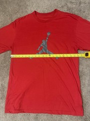 Jordan Shirt Mens 2XL Red Jumpman Logo Graphic Tee Tagless Crewneck Pakistan