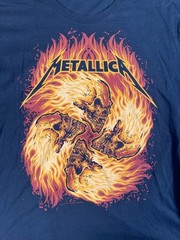 Bay Island Sportswear 2009 Men’s Black Metallica Fire Skulls Graphic M T-Shirt