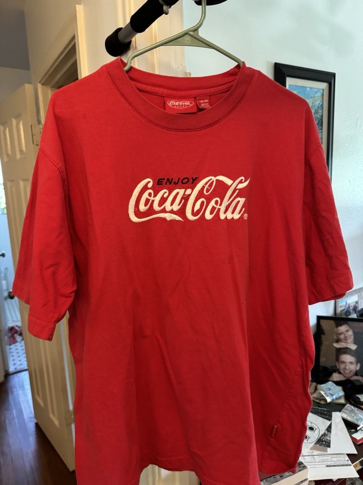 Coca-Cola Men’s Red T-Shirt Embroidered