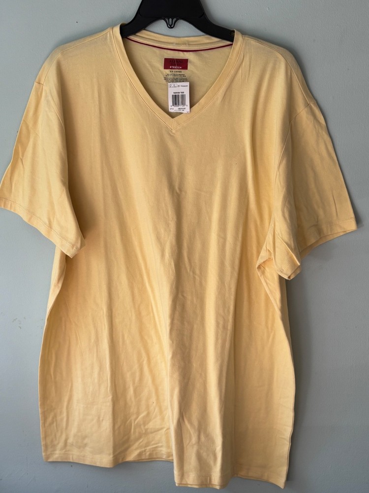 Alfani V Neck XXL soft yellow t-shirt