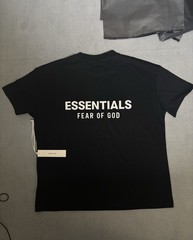 Fear of God ESSENTIALS Men’s M Black Logo Graphic Crew Neck Short Sleeve Tee