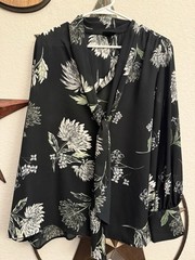 Who what Where Shirt, Black and Green Silky Long Sleeved Blouse. Size XXL.