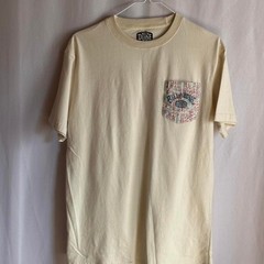 Billabong Men’s White and Cream T-shirt