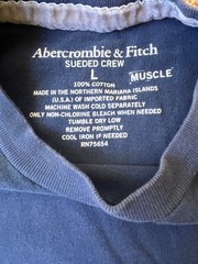 Abercrombie & Fitch VTG Sueded Crew Muscle T-Shirt Mens Large Blue Embroidered