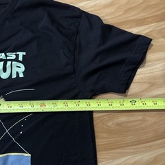 ASICS Novablast Tour T-Shirt size Large Black Graphic Print