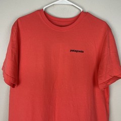 Patagonia P-6 Logo Coral 100% Organic Cotton S/S T-Shirt 51865 Men’s Size Medium