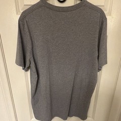 TravisMathew Men’s Gray Flag Graphic Logo Knit Crew Neck T-Shirt Size L
