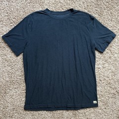 Vuori Strato Tech Tee Shirt Mens Size XL Navy Lightweight Stretch Crew Neck V126