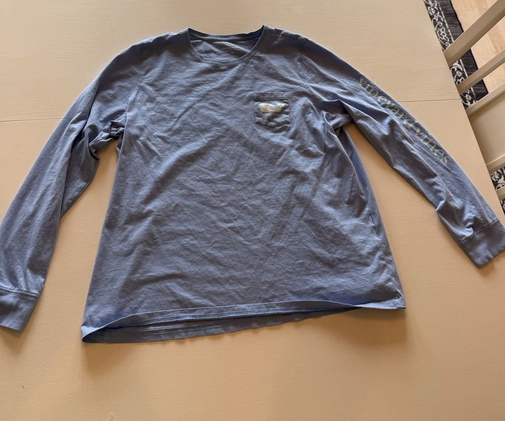 Vineyard Vines Men’s Whale Logo Pocket Tee Long Sleeve Crew Neck Blue XL