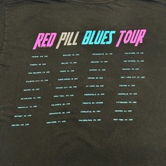 Maroon 5 Official Adult Medium Red Pill Blues 2016 Tour USA Made Ringspun Cotton