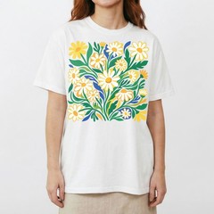 Groovy Floral Daisy T-Shirt Colorful Botanical Wildflower Nature Spring Tee