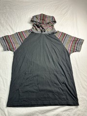 🧵Unixes Beautiful Giant Baja Hoodie Tee Black Serape Short Sleeve Mens L 09-9🧵