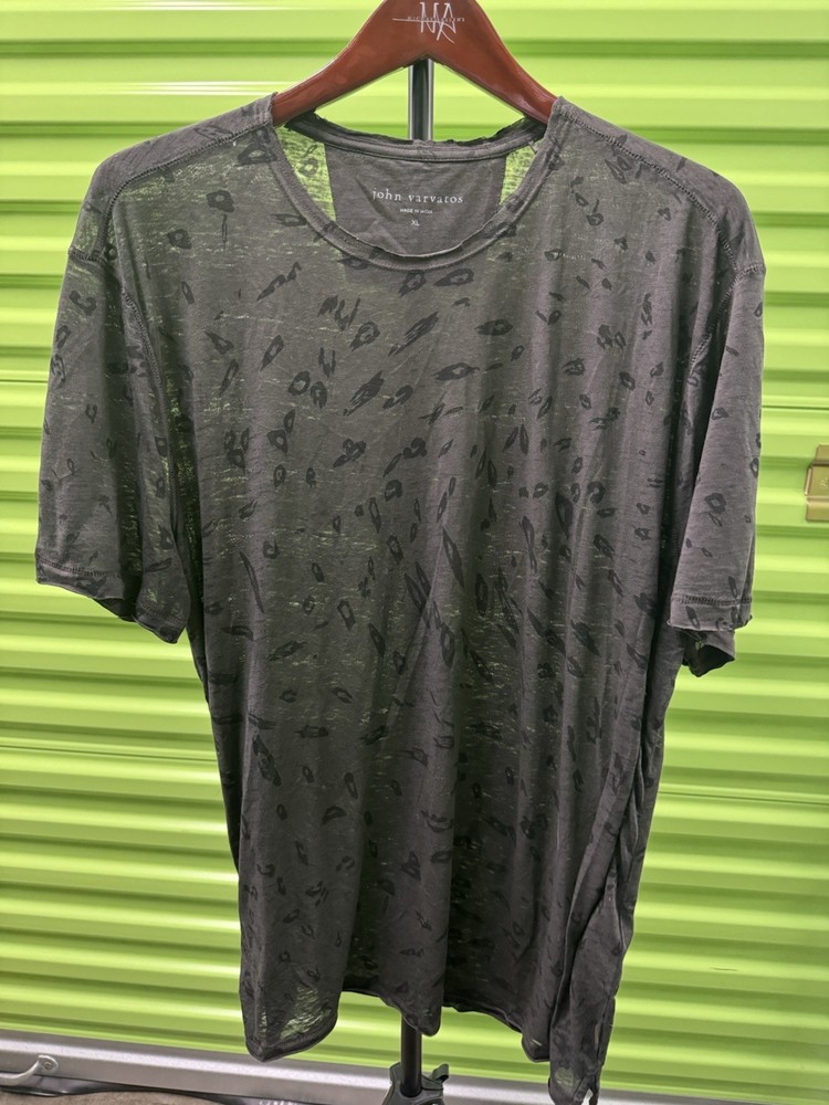 John Varvatos Men’s XL Gray Graphic Print Logo Crew Neck Short Sleeve Knit Tee