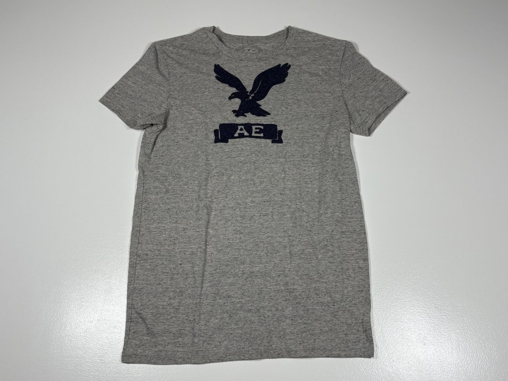 American Eagle t shirt mens Small gray athletic fit soft casual Eagle Logo