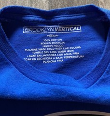 Brooklyn Vertical Tee Shirt Size Medium Streetwear Blue Melted Headphone