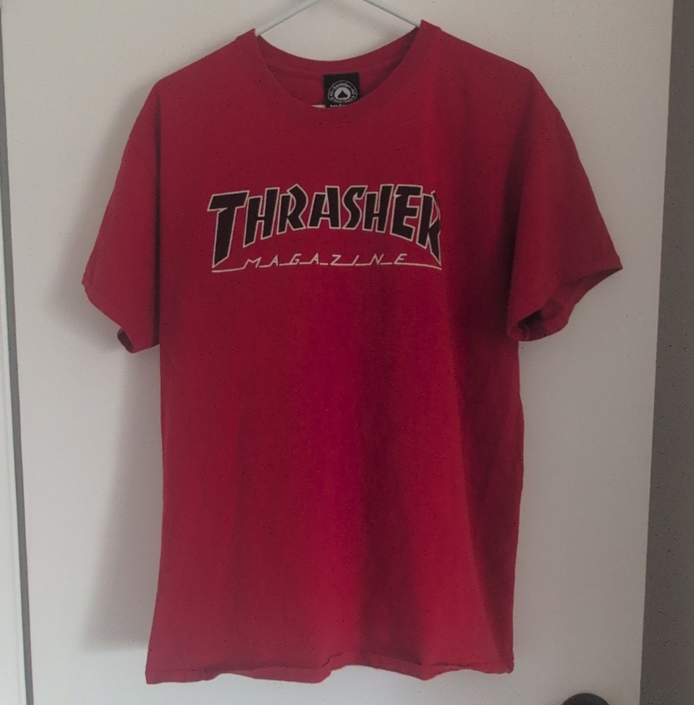 Thrasher Magazine Red Graphic Logo Crew Neck Short Sleeve T-Shirt Men’s L