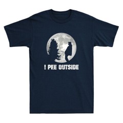 I Pee Outside I Love Peeing Outside Funny Camping Graphic Vintage Men’s T-Shirt