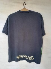 Nike World Tour Mens Medium Black Orange Graphic City Swoosh Streetwear Tee
