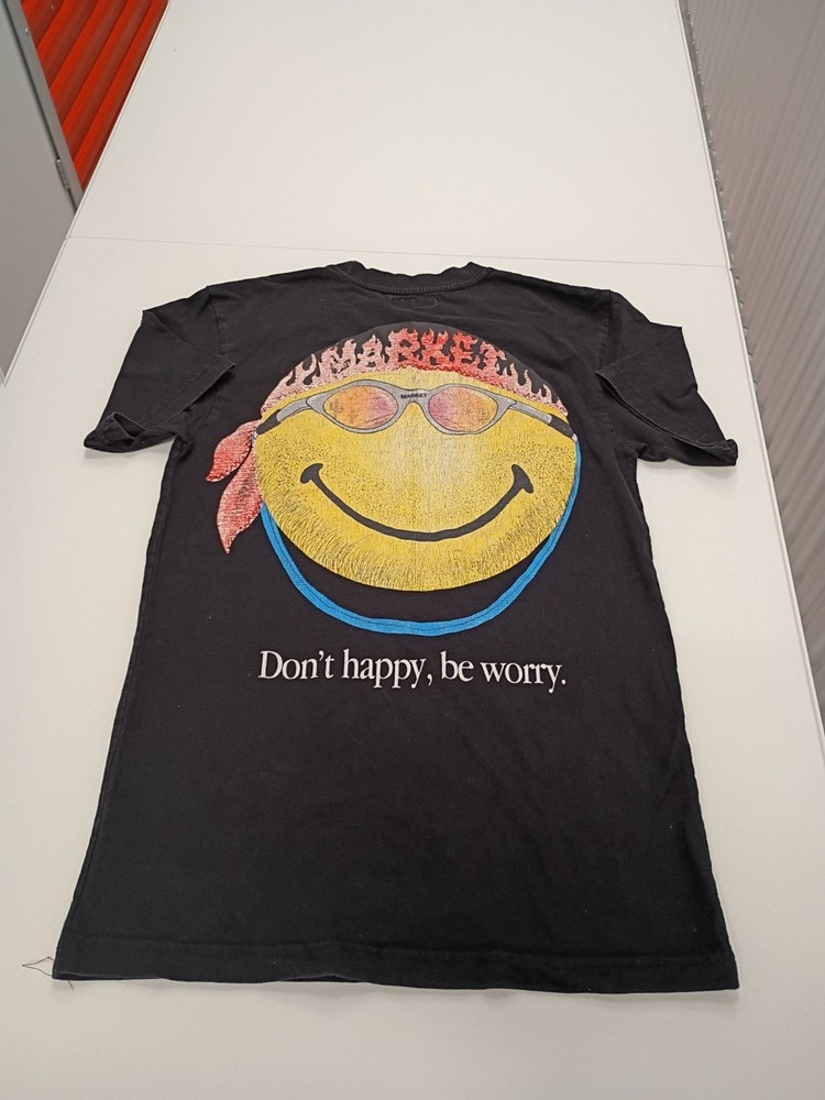 Chinatown Market Smiley Shirt Size Small Don’t Worry Ve Happy
