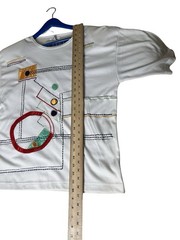 Mache Embellished Structured T-shirt Sz M White Colorful Geometric Appliqué READ