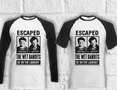 The Wet Bandits Escaped Lookout T shirt Men Women Hoodie Sweatshirt Unisex 3005