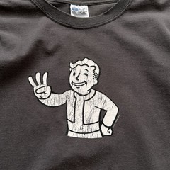 RARE Vintage 2008s Fallout 3 Promo T Shirt Vault Boy Game Playstation