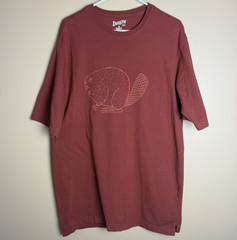 Duluth Trading Co Men’s Relaxed Fit Longtail Angry Beaver T-Shirt