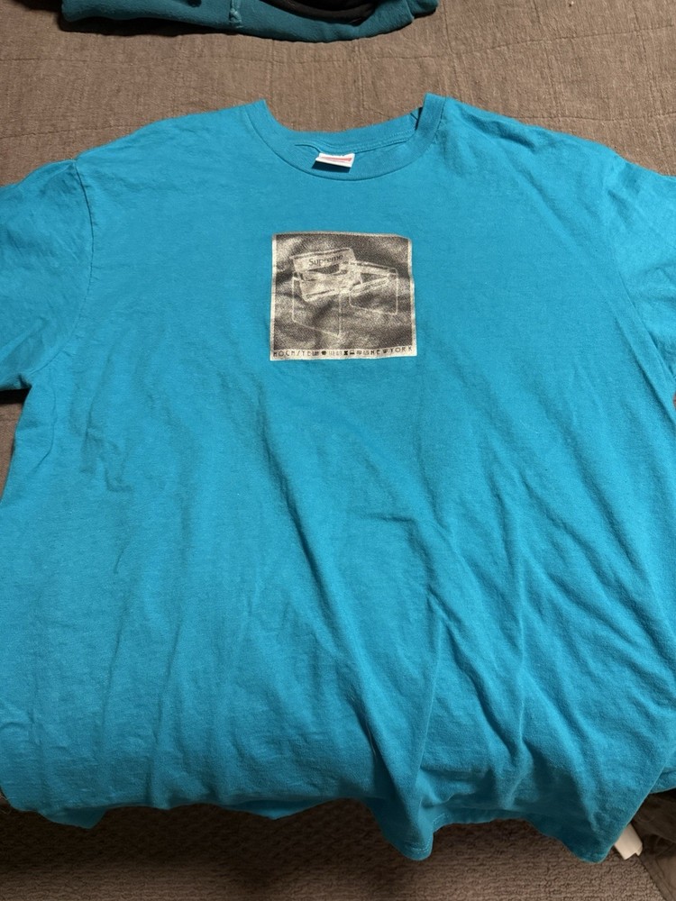 Supreme SS18 Chair Tee Cyan Size Medium