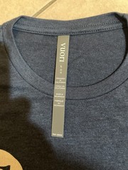VUORI V1 WORDMARK LOGO MEN’S TEE NAVY COLOR SIZE LARGE NWT
