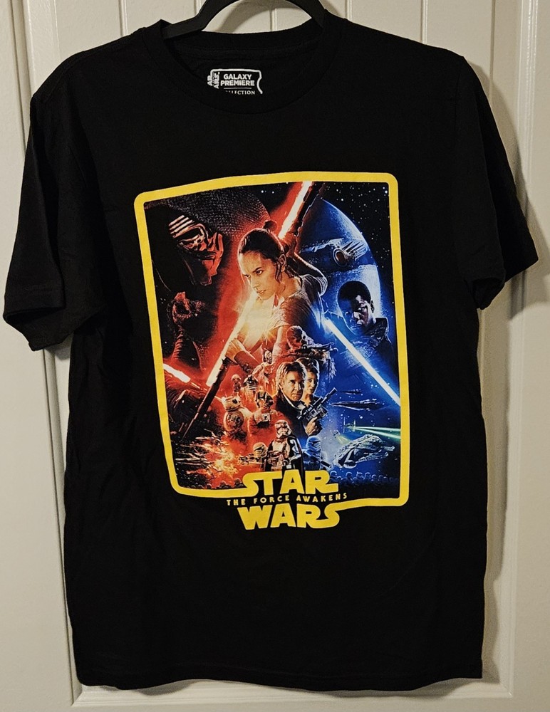 Star Wars Galaxy Premiere Force Awakens Empire & Rebels Collectible Shirt M