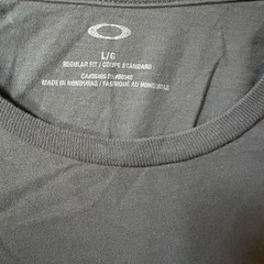 Oakley dark grey t-shirt with skull design. Mens Size L