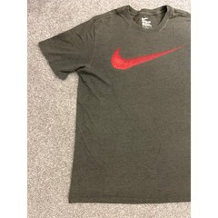 Nike T-Shirt Mens XL Olive Green Excellent Embroidered Red Swoosh Athletic Cut
