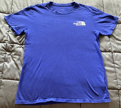 The North Face Men’s T-Shirt Short Sleeve Half Dome Small Logo Regular Fit Tee