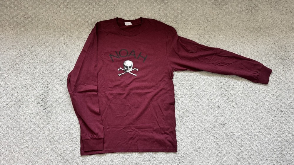 NOAH NYC TSHIRT Not Dead Yet Brooklyn Size Deep Red Brand New LS