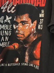 Muhammed Ali Official Xl Mens Tshirt “Rumble Young Man Rumble ” 56 Wins 37 Kos