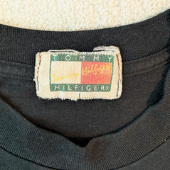 Vtg 90s Tommy Hilfiger Embroidered Lowercase Spellout Black Tee Shirt Large