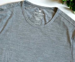 Mack Weldon Performance Crew Neck T-Shirt Men’s Medium Gray Short Sleeve Waffle