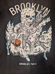 Warren Lotas Brooklyn Nets Finest Brewing Skull Tee size Large Big Graphic
